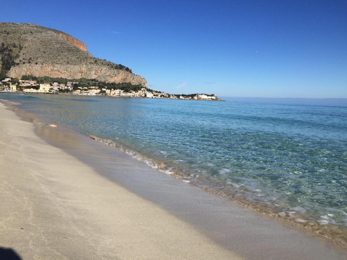 דירות פלרמו Cielo E Mare Mondello מראה חיצוני תמונה